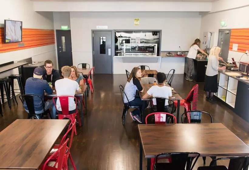 Hotelli Urbanz   Hostel