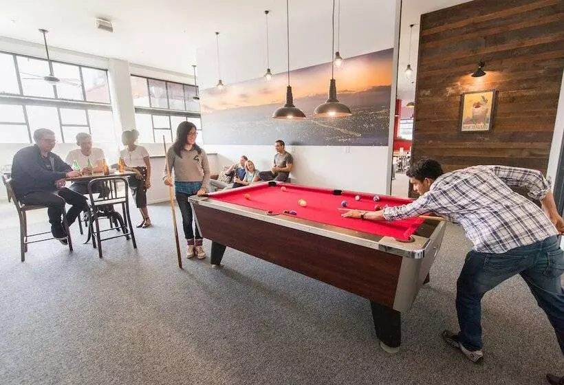 Hotelli Urbanz   Hostel