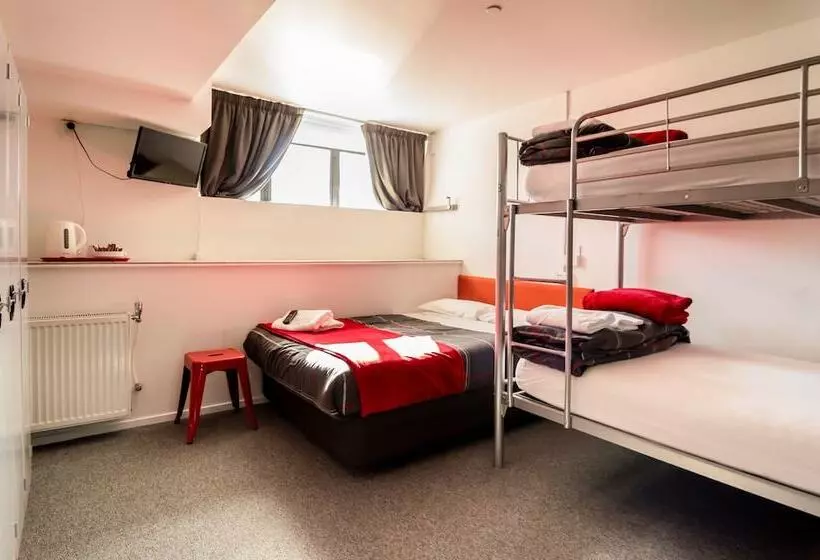 Hotelli Urbanz   Hostel