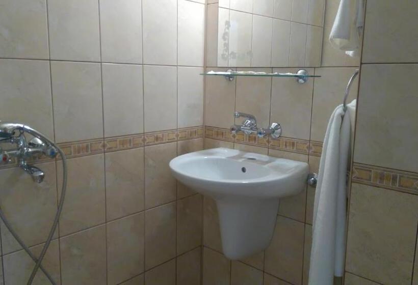 בית מלון כפרי Victoria Family