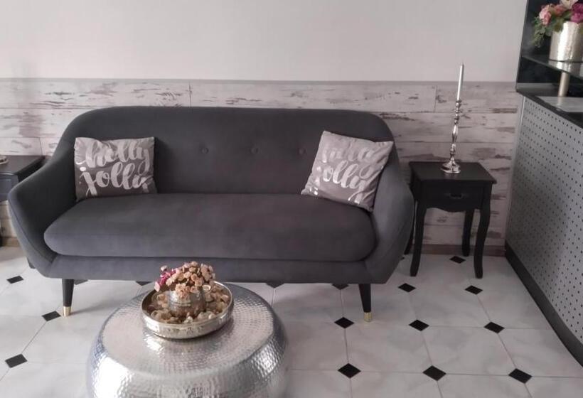 בית מלון כפרי Victoria Family