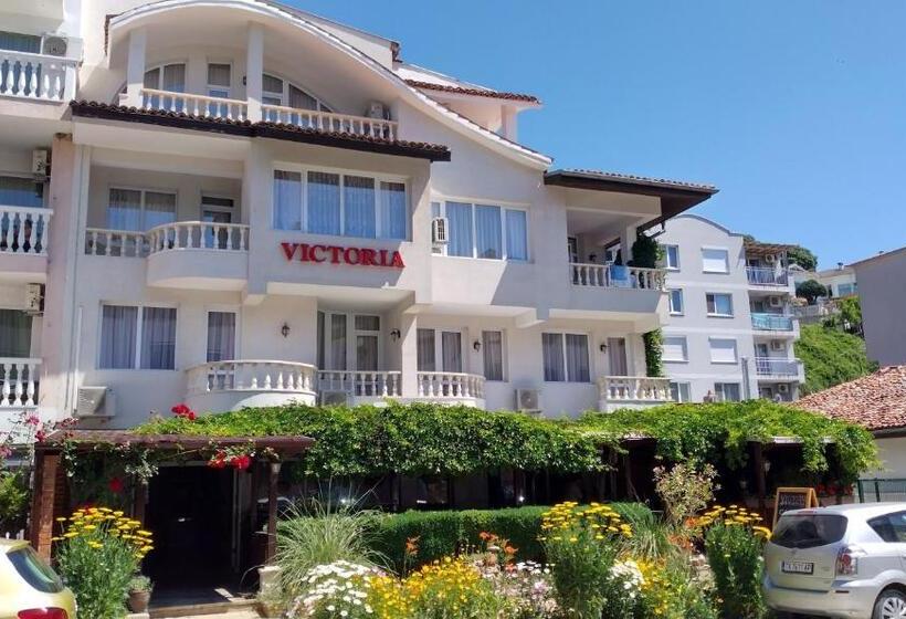 בית מלון כפרי Victoria Family