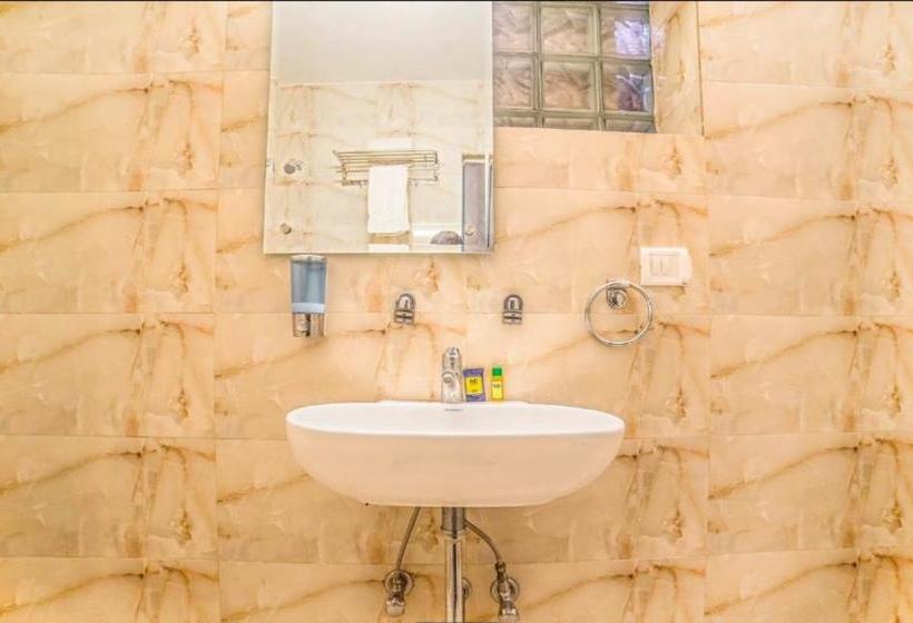 호텔 Capital O 48354 The Nest