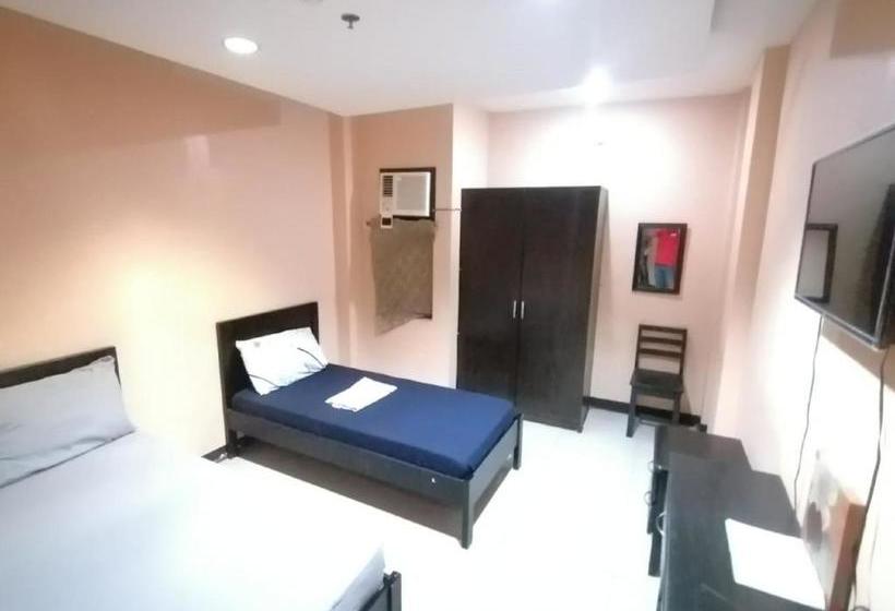 בית מלון כפרי Eastway Inn