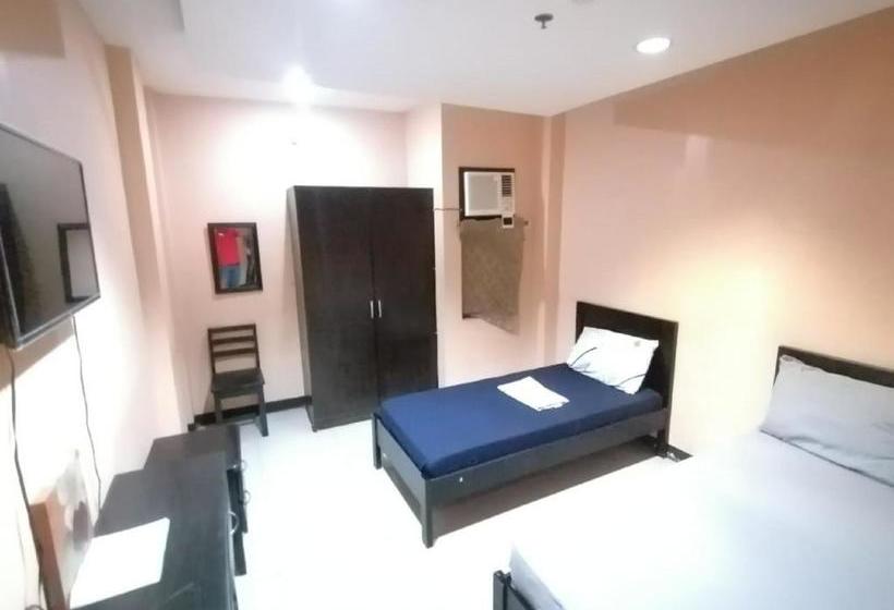 בית מלון כפרי Eastway Inn