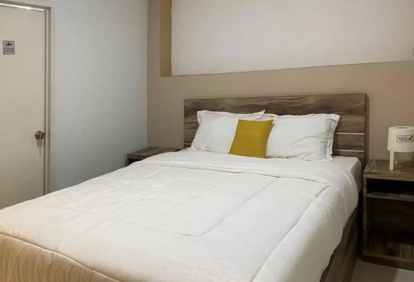ホテル Apartemen Sentra Timur By Central East Property
