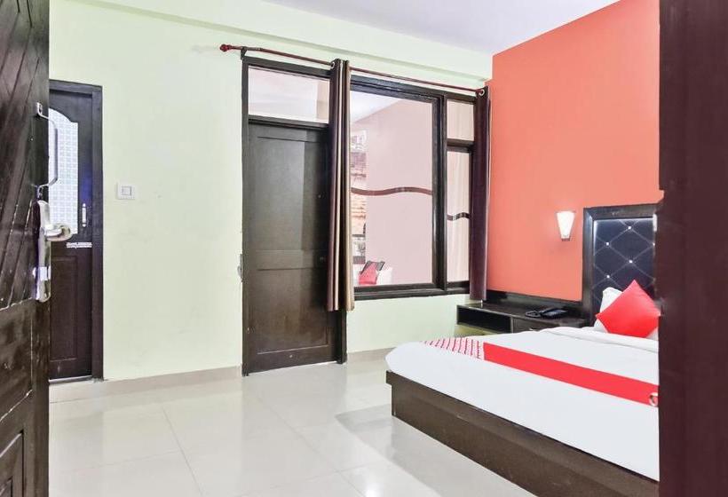 Hotel Treebo Trend Woodward Ii With Mountain View