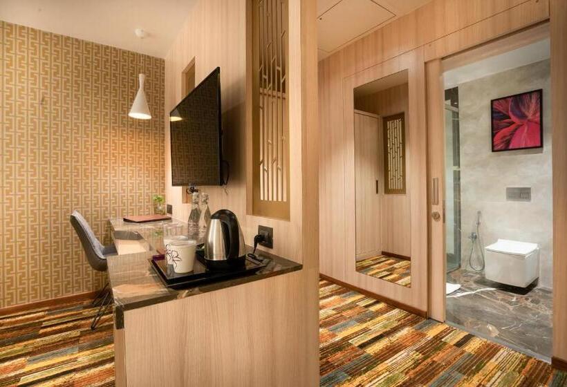 Hotel The Orchid Lonavala