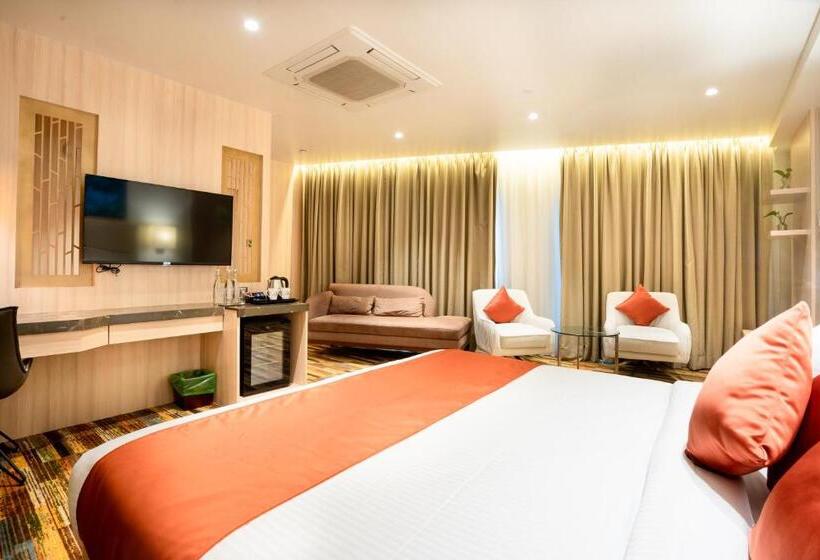 Hotel The Orchid Lonavala