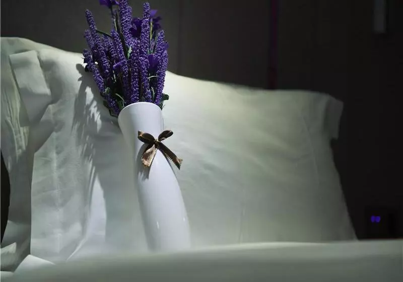 Lavande Hotel Guiyang Flower Orchard Fortune Plaza