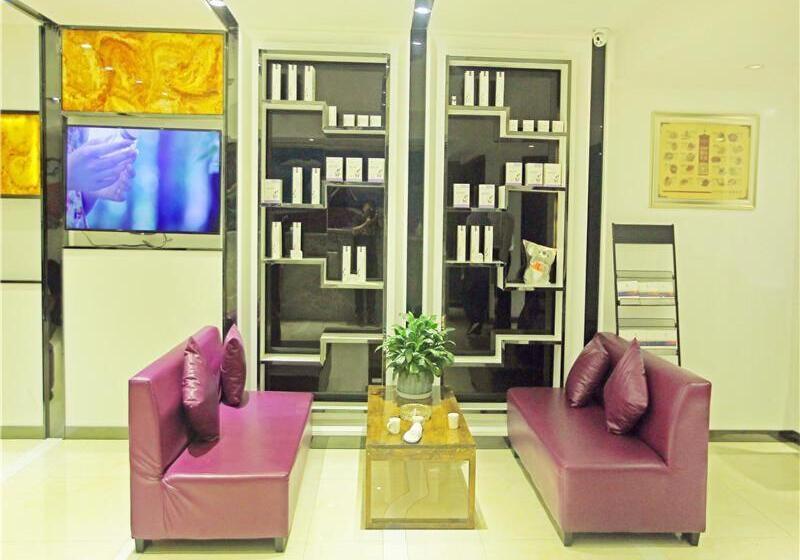 Lavande Hotel Guiyang Flower Orchard Fortune Plaza