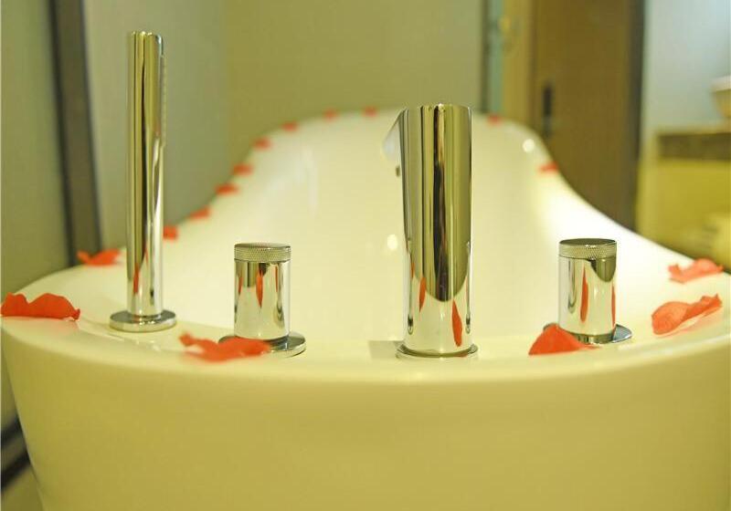 Lavande Hotel Guiyang Flower Orchard Fortune Plaza