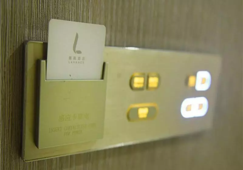 Lavande Hotel Guiyang Flower Orchard Fortune Plaza