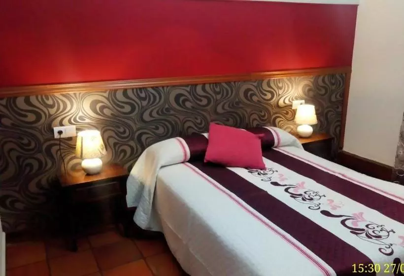 پانسیون Hostal De La Villa Molinos