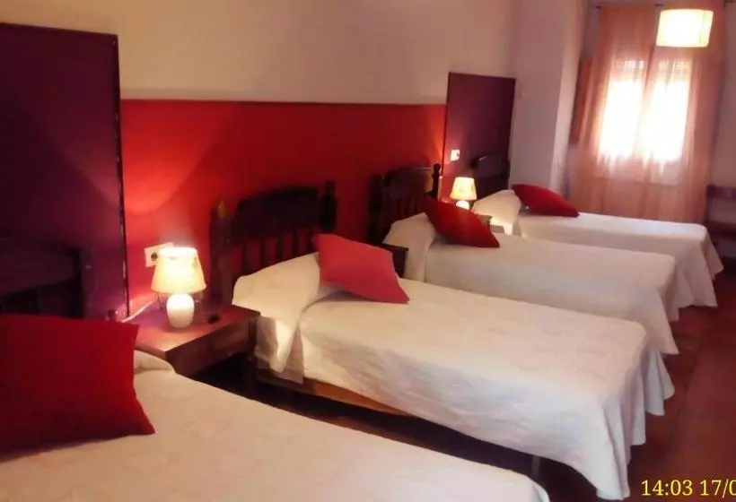 پانسیون Hostal De La Villa Molinos
