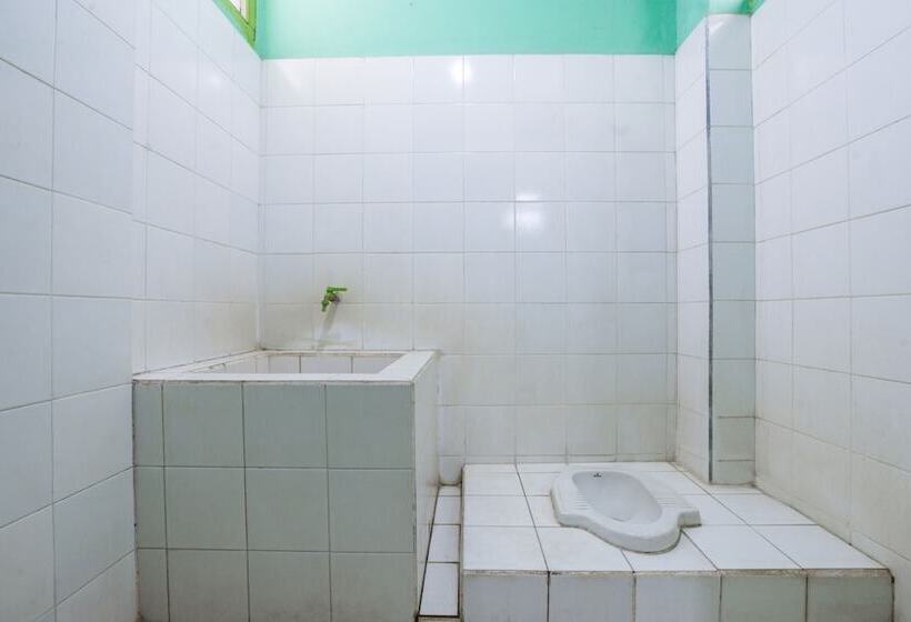 Reddoorz Syariah At Hotel Matahari 2