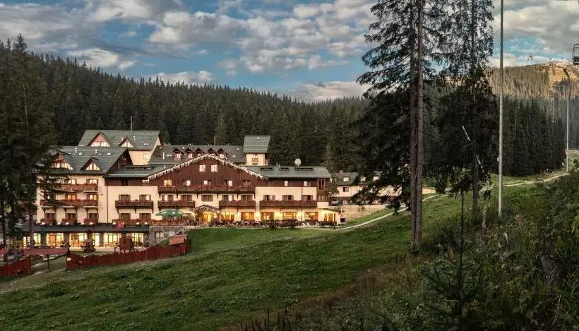 Lomakeskus Ski & Wellness Residence Družba