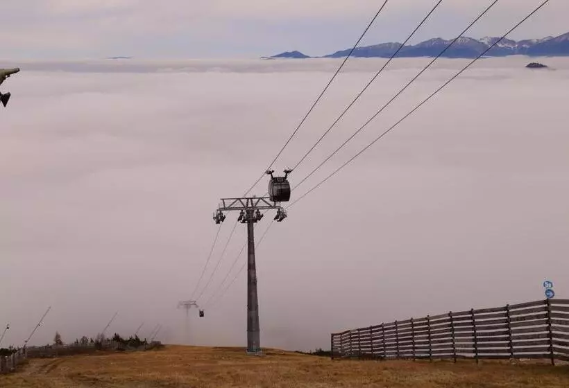 Lomakeskus Ski & Wellness Residence Družba