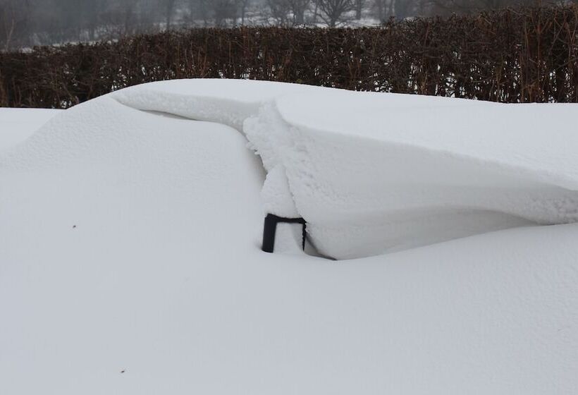 민박 The Old School House