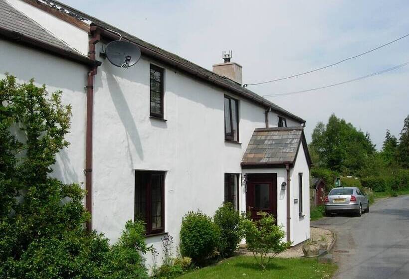 민박 The Old School House