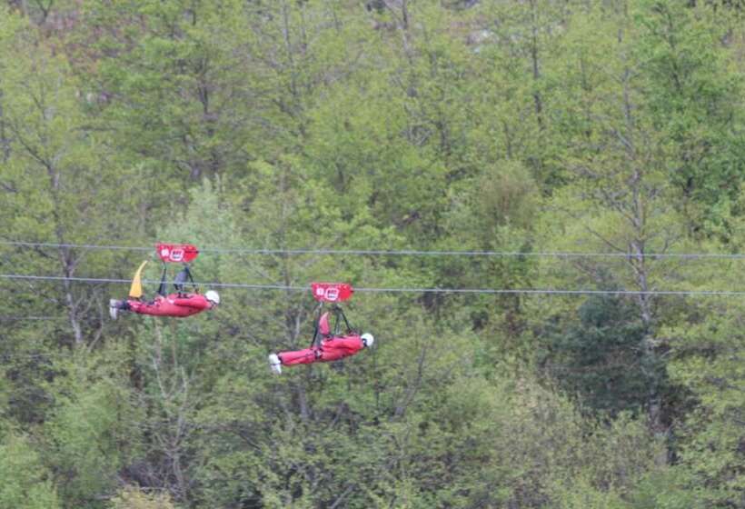 민박 The Old School House