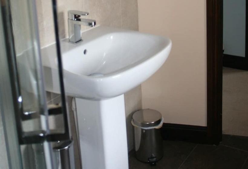 민박 The Old School House