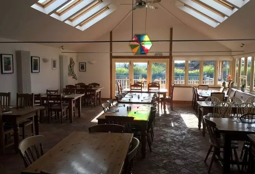 Aamiaismajoitus (B&B) The White Lady