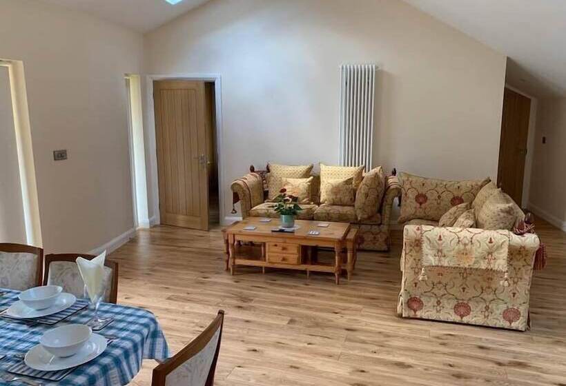 Bed and Breakfast The White Lady