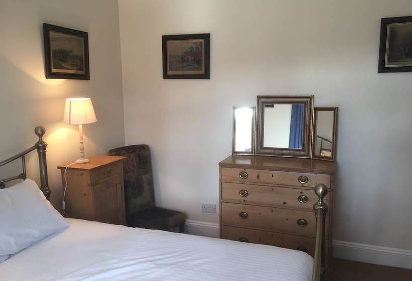 Dartfordleigh Bed And Breakfast