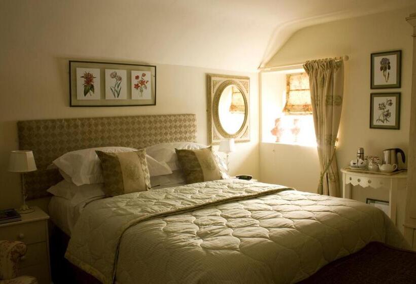 簡易ホテル The Tankerville Arms