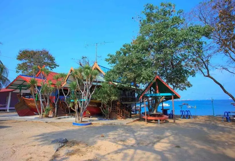 ホテル Rimtalay Resort Koh Si Chang