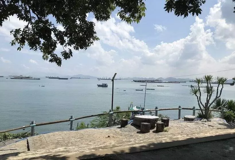 ホテル Rimtalay Resort Koh Si Chang