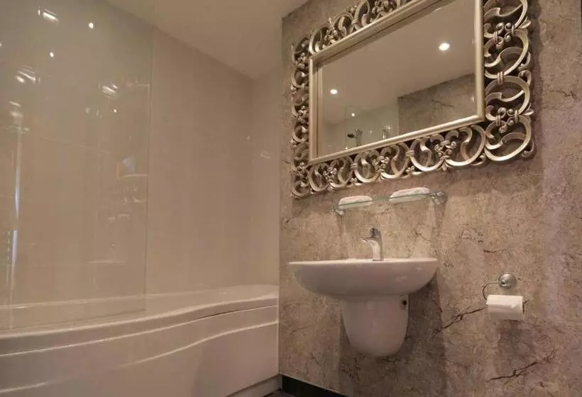 Hotelli St Magnus Bay