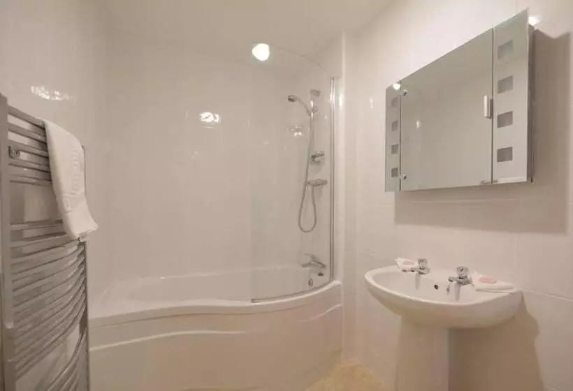 Hotelli St Magnus Bay