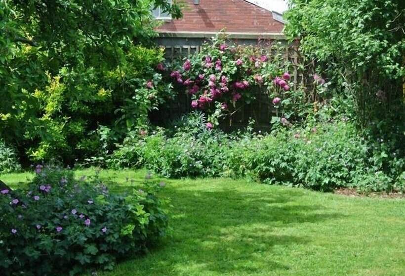 ペンション Brimford House