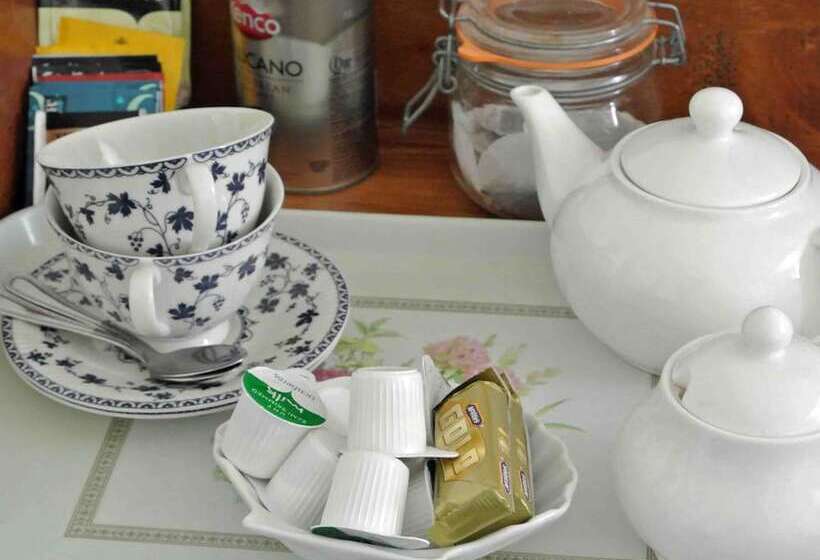 ペンション Brimford House