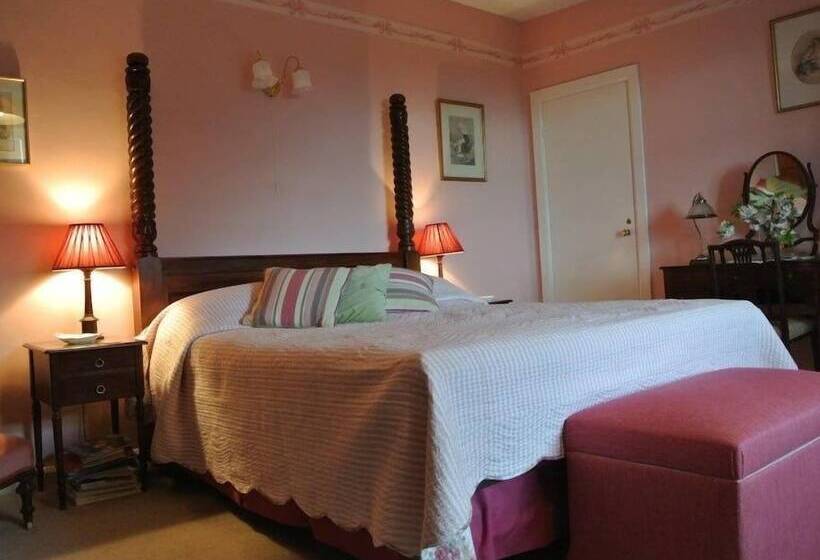 ペンション Brimford House