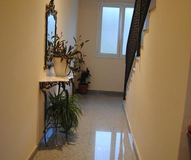 Пансион Guilleumes Montserrat