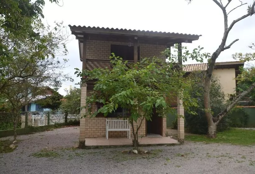 ペンション Pousada La Boheme Guarda Do Embaú   Sc