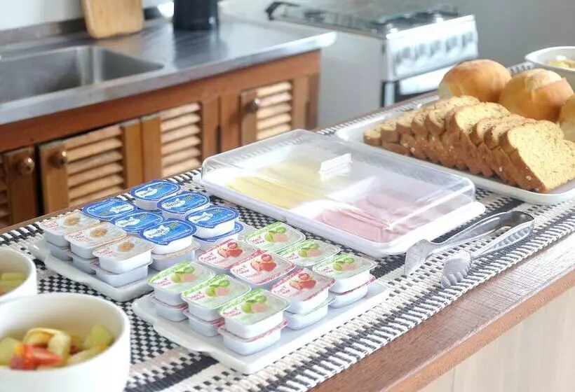 ペンション Pousada La Boheme Guarda Do Embaú   Sc