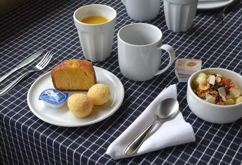 ペンション Pousada La Boheme Guarda Do Embaú   Sc