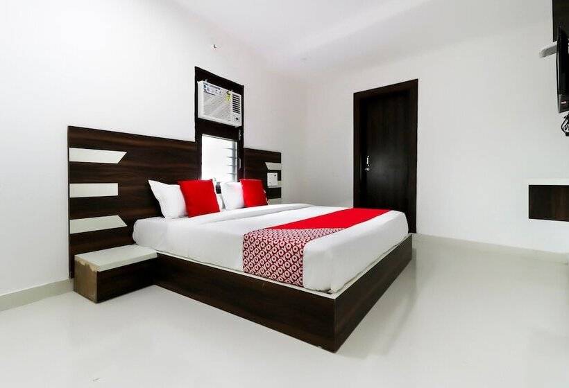 בית מלון כפרי Oyo 48529 H5