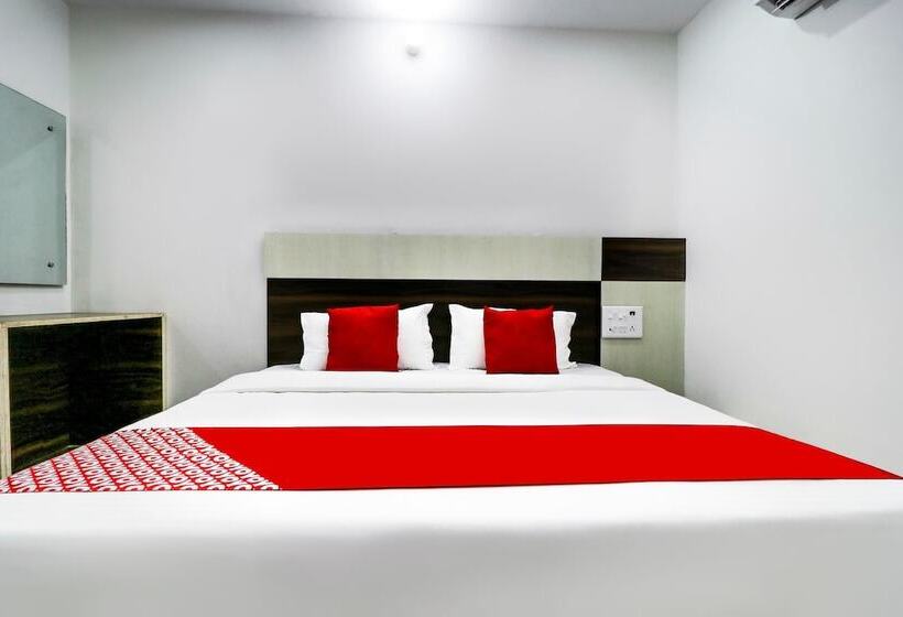 בית מלון כפרי Oyo 48529 H5