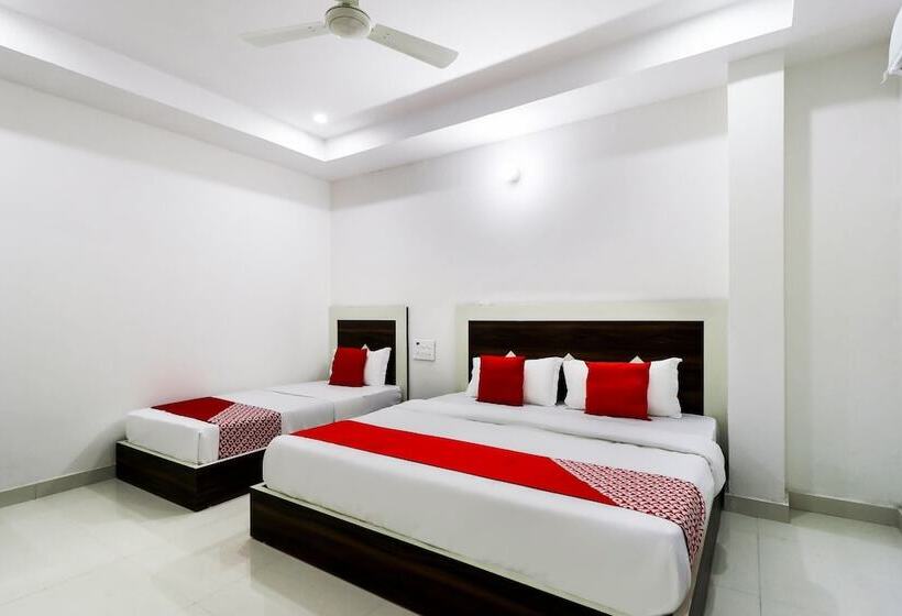 בית מלון כפרי Oyo 48529 H5