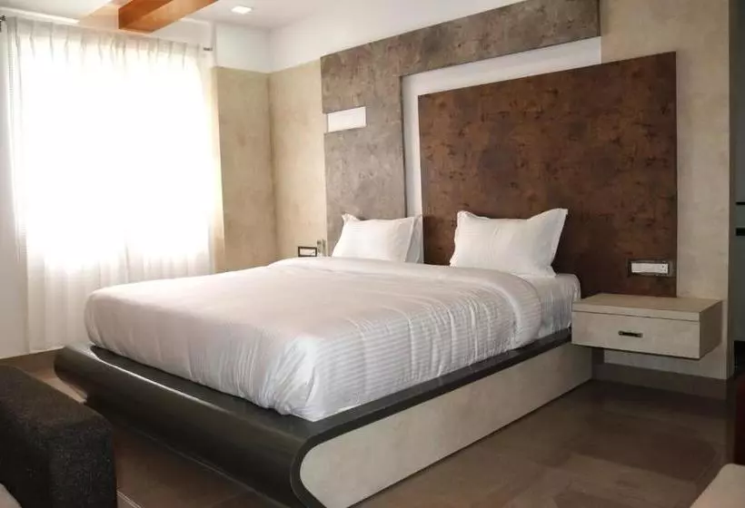 Hotelli Cs Arunachala Residency