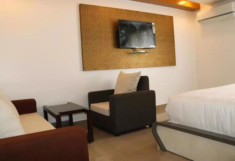 Hotelli Cs Arunachala Residency