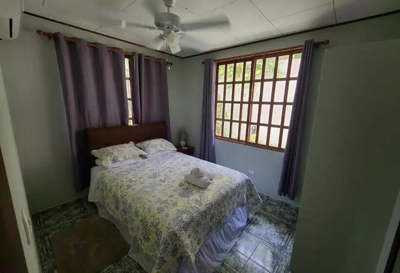 Hotelli Hermosa Beach House