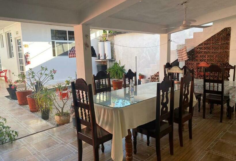 호텔 Villa Carmita