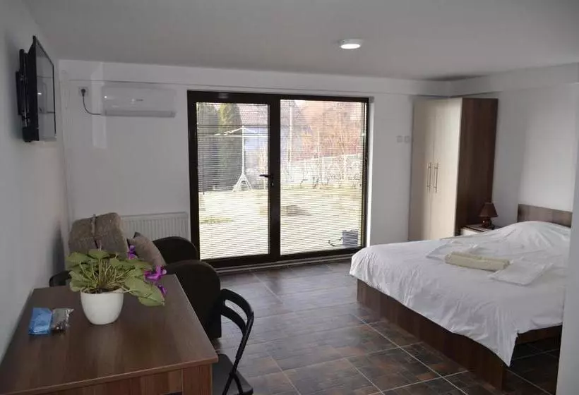 Majatalo Apartmani Janja