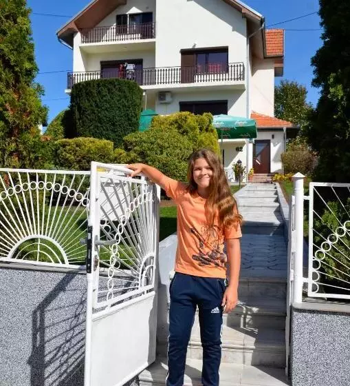 Majatalo Apartmani Janja